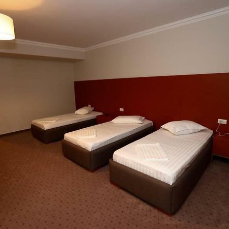 Casa Budisteanu 2 Focsani Ngoại thất bức ảnh